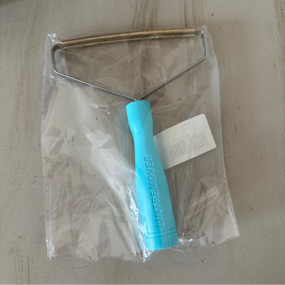 Pet hair remover/ lint remover